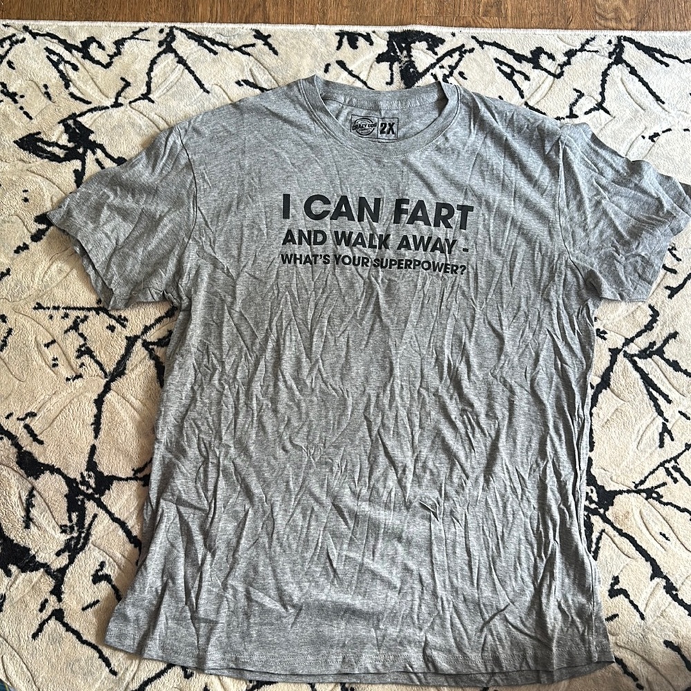 NWOT mens tee shirt